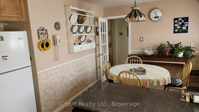 Additional image 10 of 214 Fairglen Ave