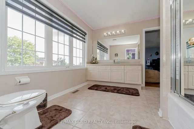 Additional image 25 of 28 Crocker Dr