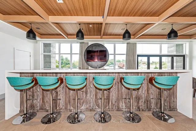 Additional image 31 of 600 North Service Rd Unit 606