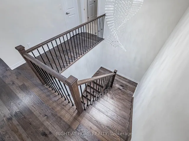 Additional image 25 of 16 Charing Cross Gate