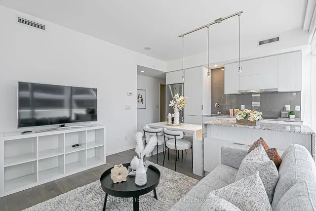 Additional image 5 of 1 Bloor St Unit 1110