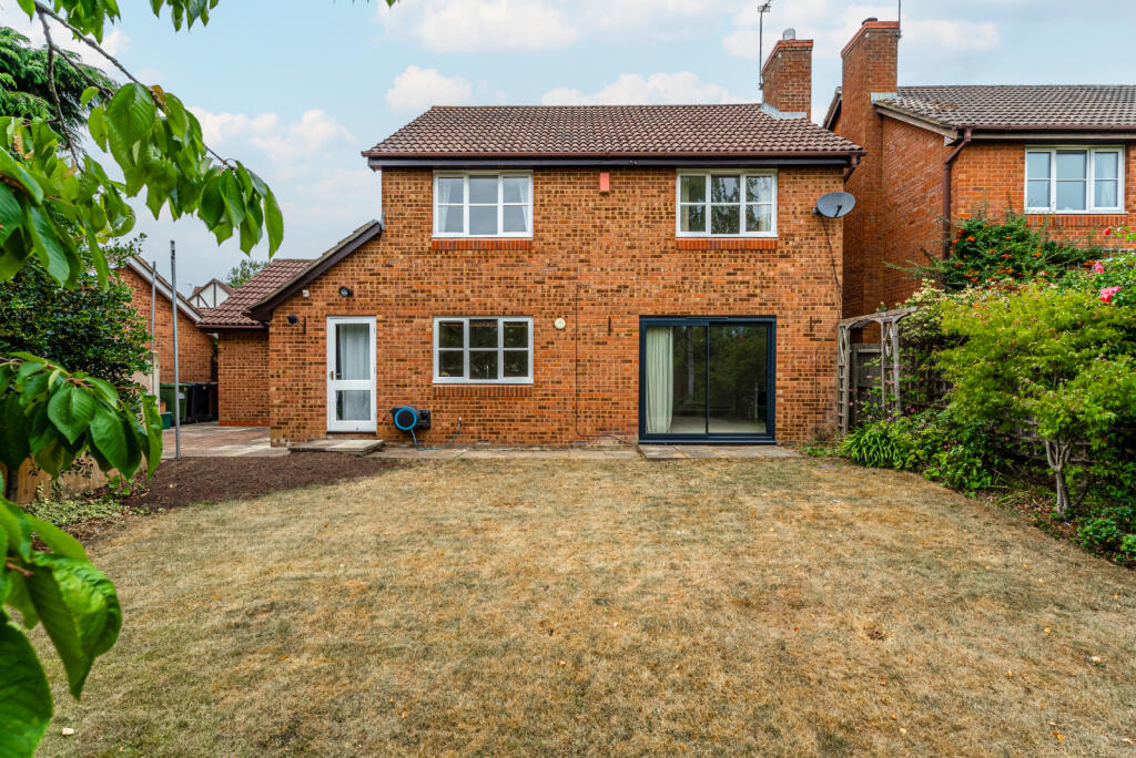 Additional image 13 of Horsemans Ride, St. Albans, Hertfordshire, AL2