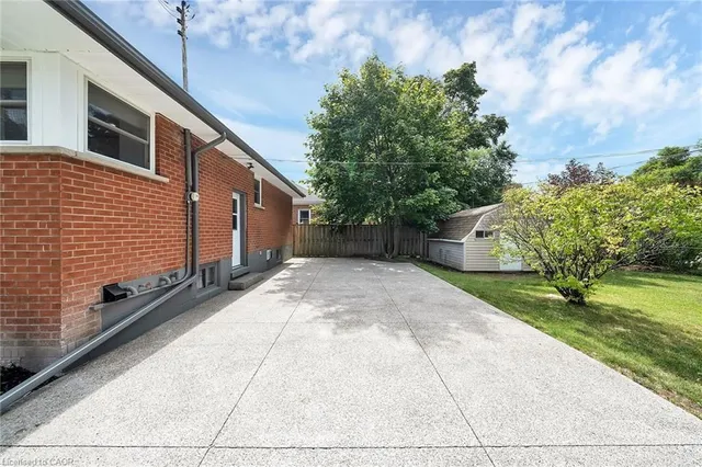 Additional image 37 of 441 Elmwood Ave