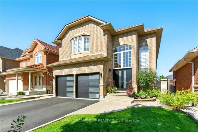 11 Silverspring Cres