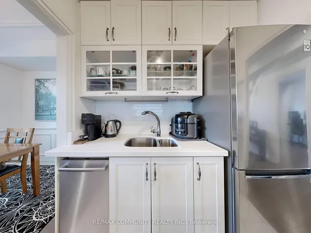 Additional image 19 of 740 Eglinton Ave Unit 309