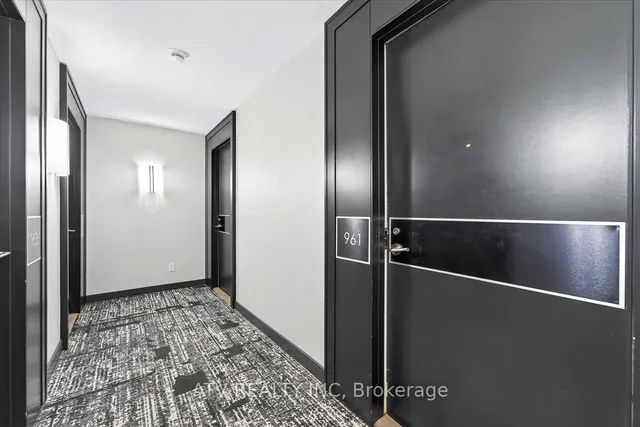Additional image 6 of 209 Fort York Blvd Unit 961