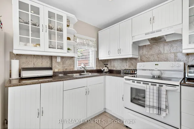 Additional image 16 of 257 John St