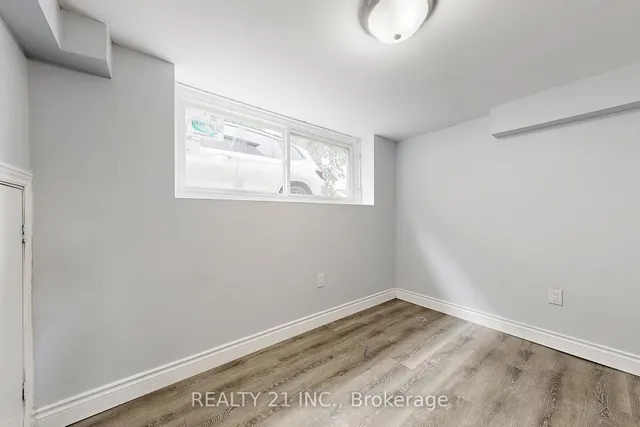 Additional image 28 of 125 S Woodrow Blvd