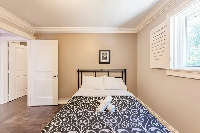 Additional image 30 of 1 Manorpark Crt