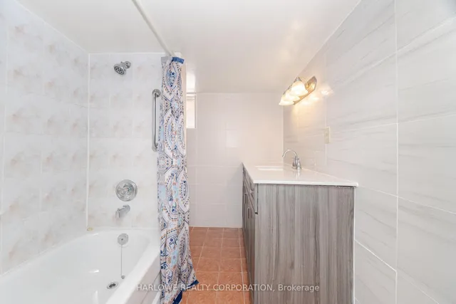 Additional image 33 of 1812 Dufferin St