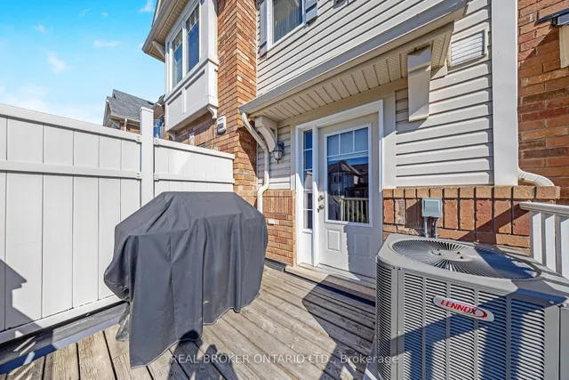 Additional image 19 of 879 Willingdon Cres