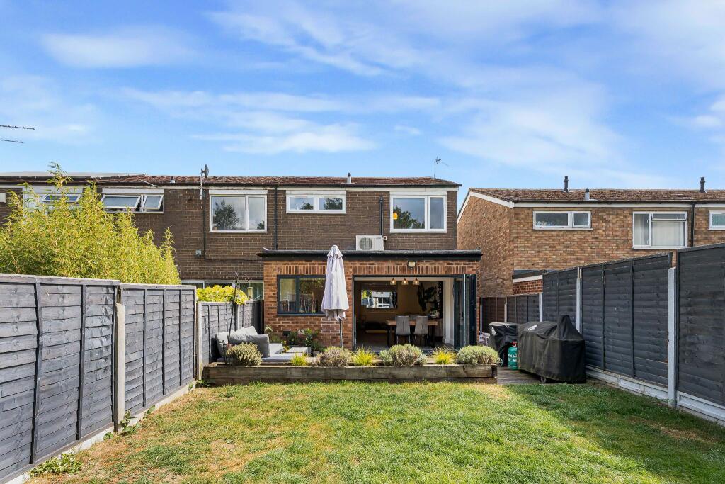 Additional image 2 of Meadow Close, Welham Green, AL9