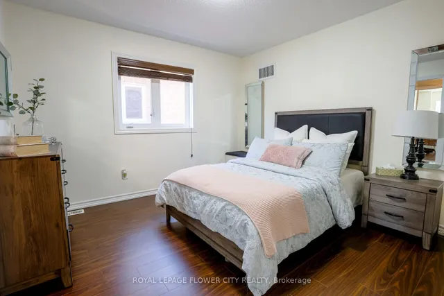 Additional image 23 of 19 Teal Crest Circ