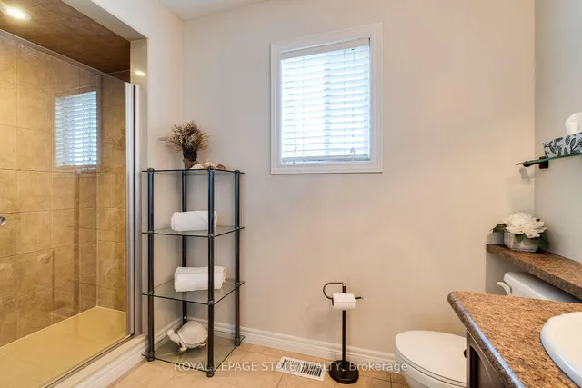 Additional image 31 of 274 Springvalley Cres