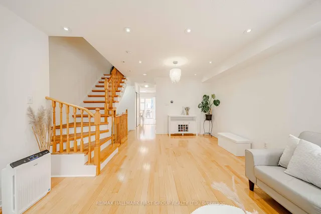 Additional image 25 of 2790 Eglinton Ave Unit 1