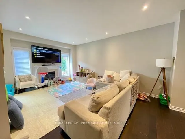 Additional image 19 of 4605 Keystone Cres