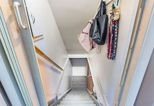 Additional image 29 of 9 Crestview Ave