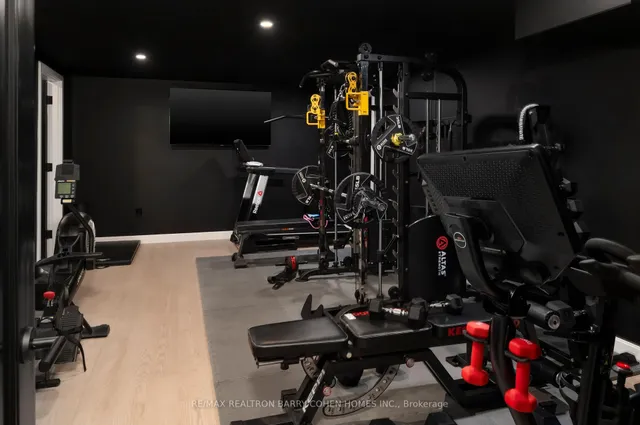 Additional image 32 of 45 Park Lane Circ