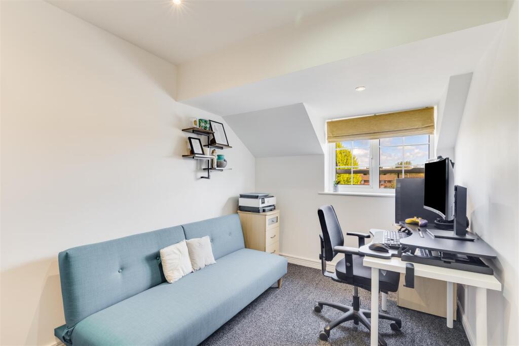 Additional image 21 of Beaumont House, Cole Green Lane, Welwyn Garden