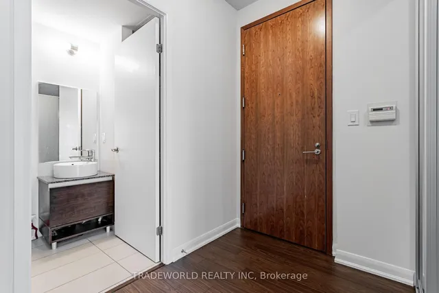 Additional image 21 of 205 Frederick St Unit 909
