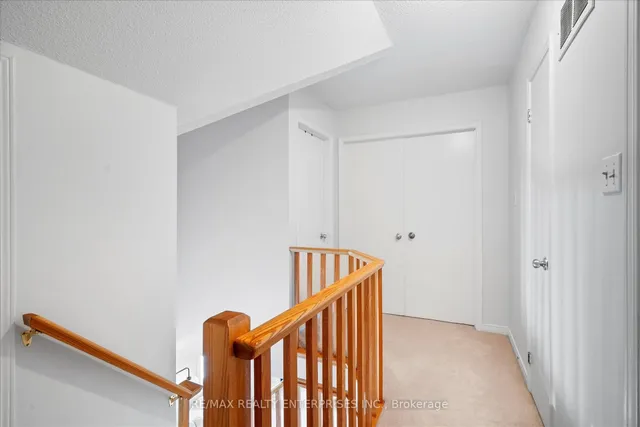 Additional image 19 of 2055 Walkers Line Unit 206