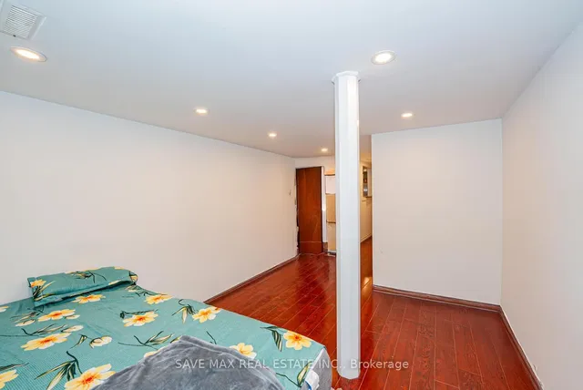 Additional image 27 of 83 Fleetwood Cres