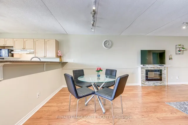 Additional image 12 of 1820 Walkers Line Unit 211