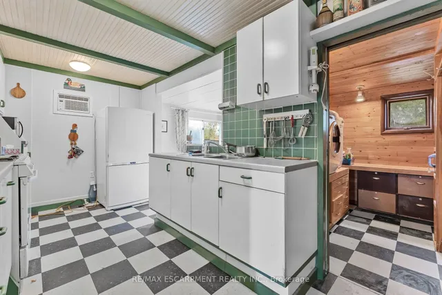 Additional image 15 of 614 Golf Club Rd