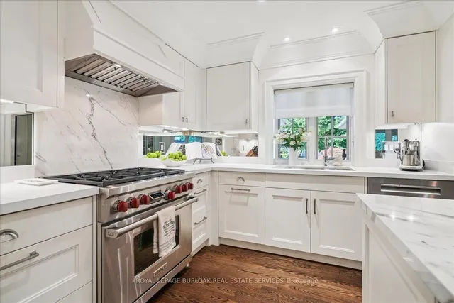 Additional image 12 of 391 Rossmore Blvd