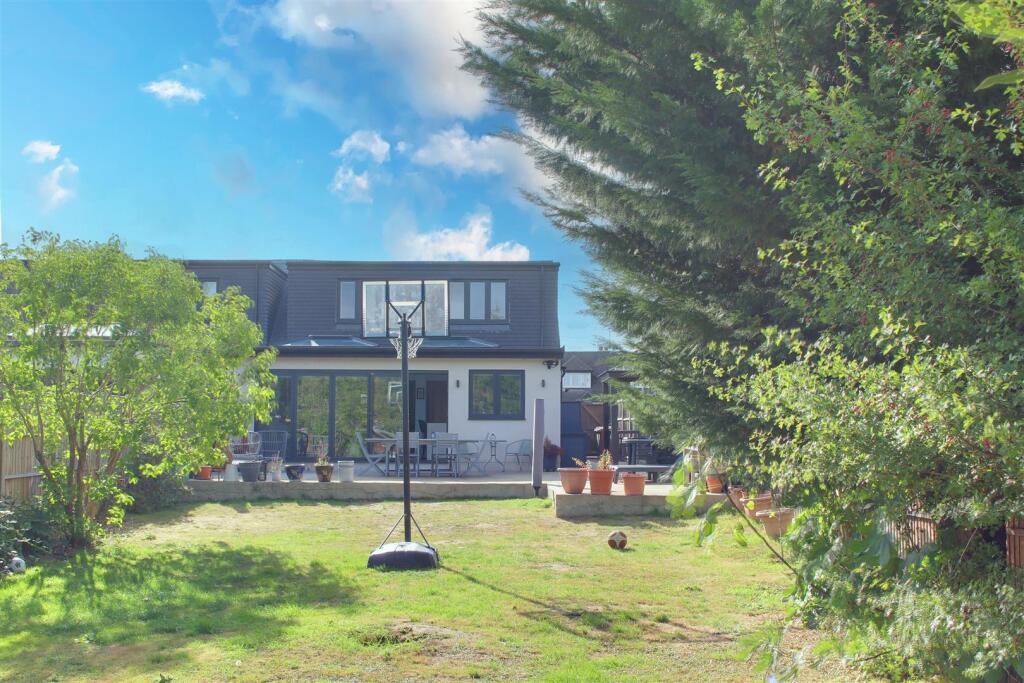 Additional image 23 of Westland Drive, Brookmans Park