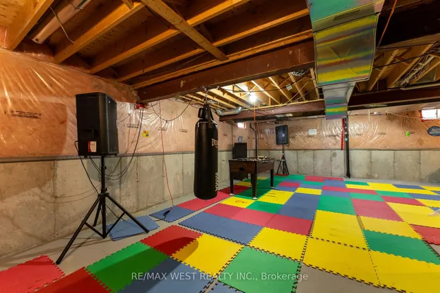 Additional image 40 of 8 Yellow Avens Blvd