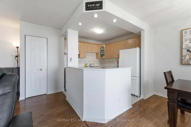 Additional image 13 of 75 Glenburn Crt Unit 1004