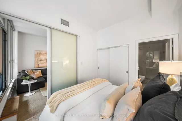 Additional image 11 of 510 King St Unit 212