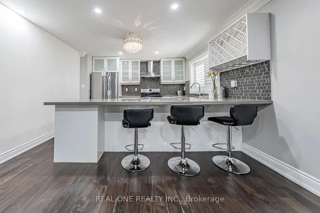 Additional image 39 of 1 Manorpark Crt