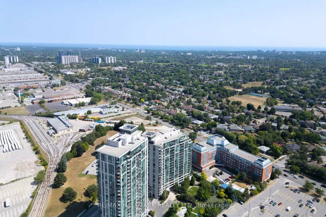 Additional image 42 of 68 Grangeway Ave Unit 909