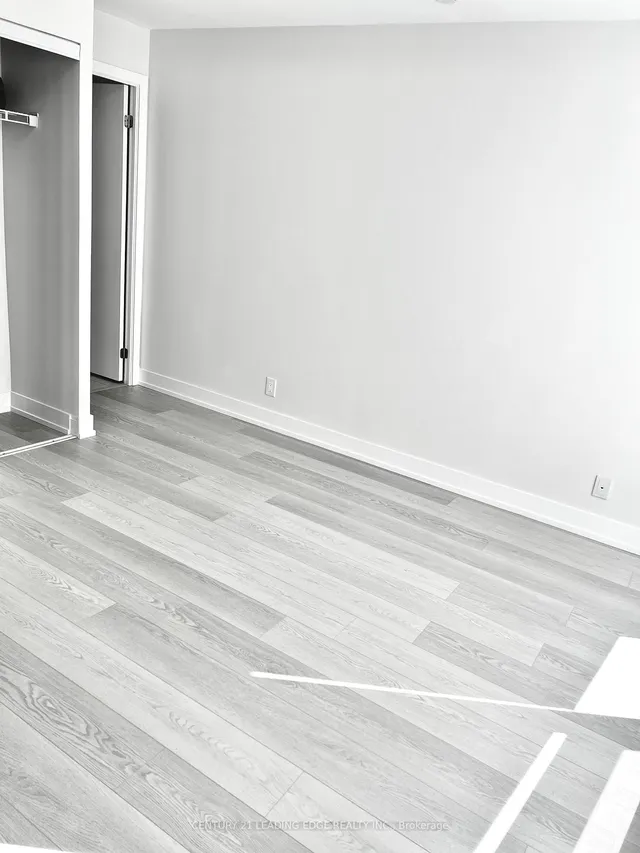 Additional image 5 of 28 AVONDALE Ave Unit 209