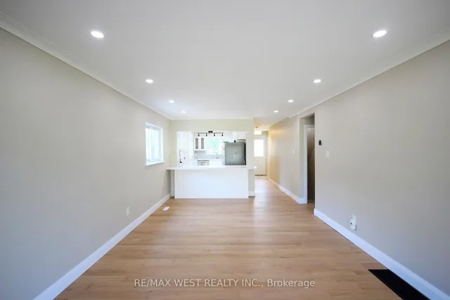 Additional image 13 of 7139 Darcel Ave