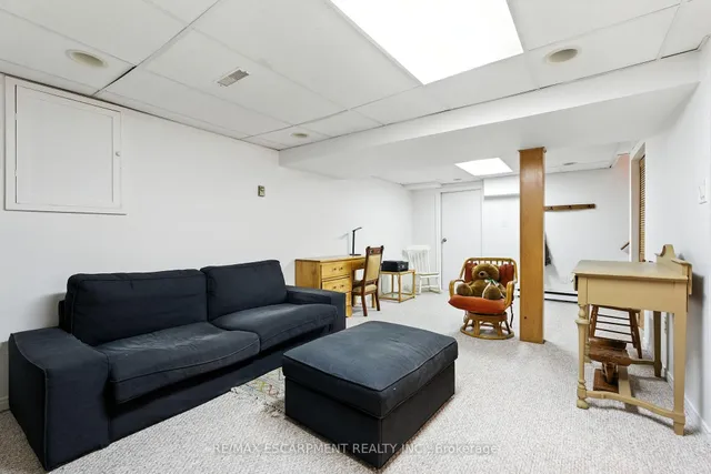 Additional image 35 of 1559 Riley Ave