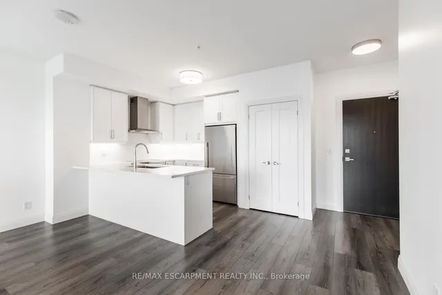 Additional image 4 of 500 Brock Ave Unit 906