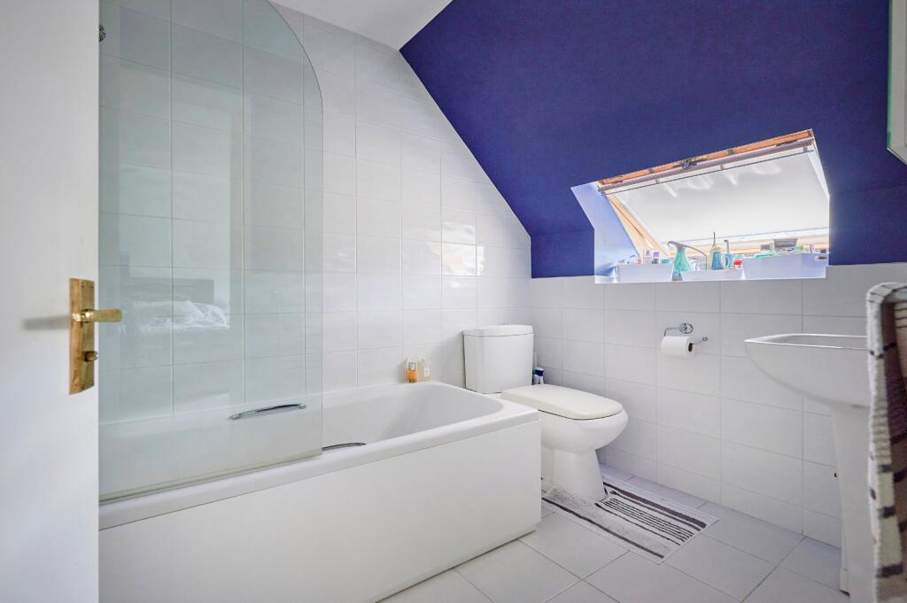 Additional image 11 of Dexter Close, St. Albans, Hertfordshire, AL1