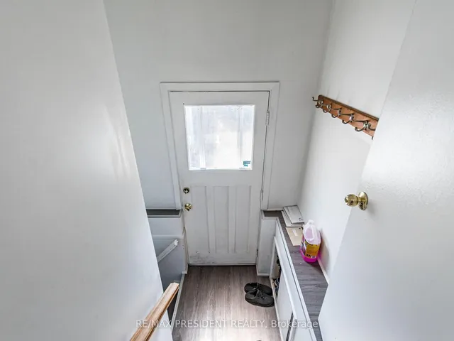 Additional image 25 of 135 Kitchener Rd