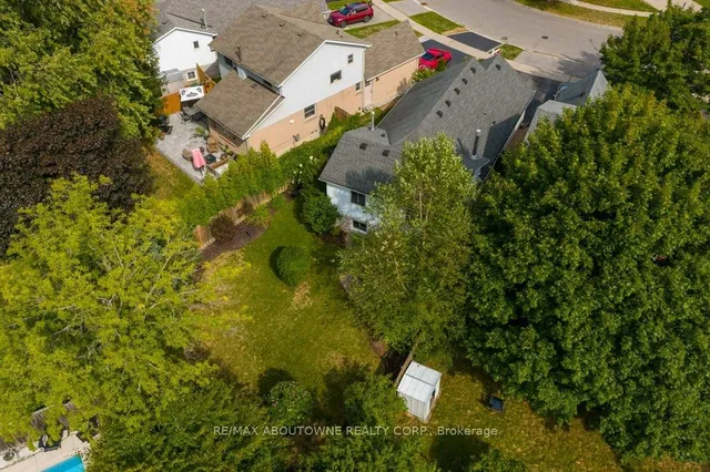 Additional image 37 of 814 Miriam Cres