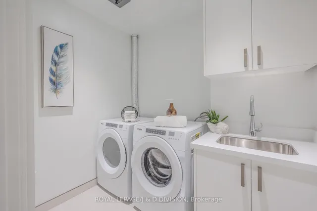 Additional image 19 of 1 Strathgowan Ave Unit TH2