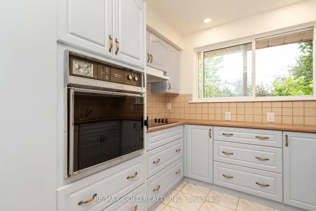 Additional image 14 of 18 Dunbarton Cres