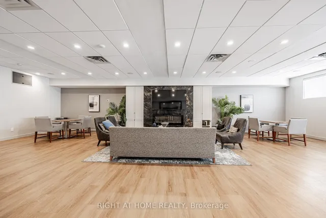 Additional image 15 of 30 Gloucester St Unit 2109