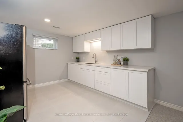 Additional image 36 of 1071 Melvin Ave