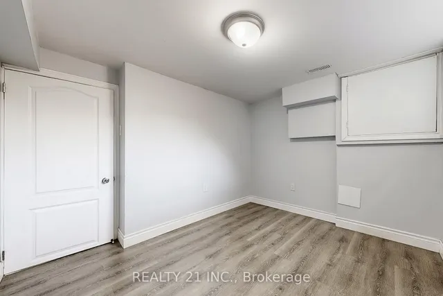 Additional image 27 of 125 S Woodrow Blvd