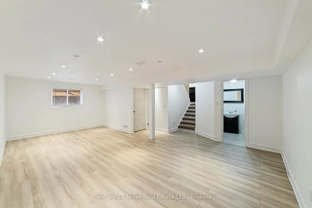 Additional image 33 of 1363 Harmsworth Sq