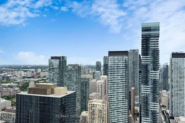 Additional image 37 of 386 Yonge St Unit 4801