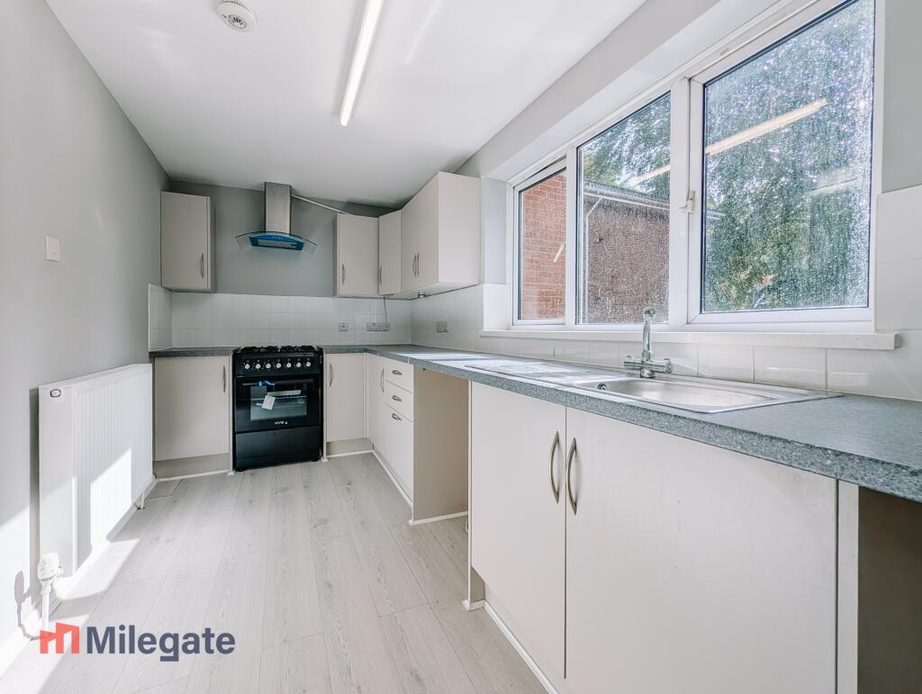 Additional image 6 of Hillside Road, Harpenden, AL5